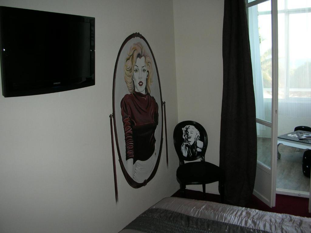 Le Marina B Hotel La Ciotat Ruang foto