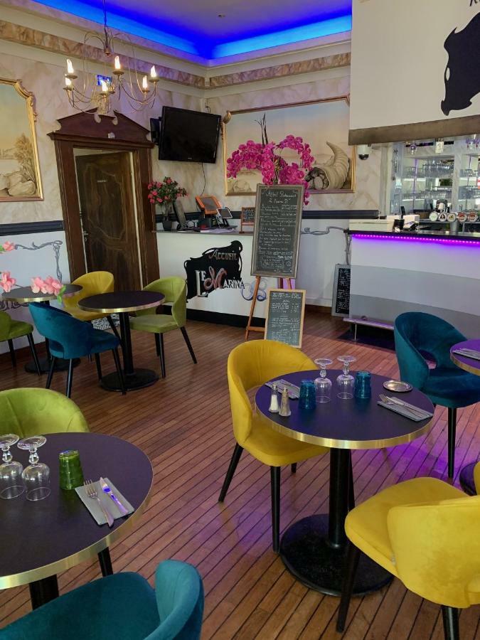 Le Marina B Hotel La Ciotat Bagian luar foto