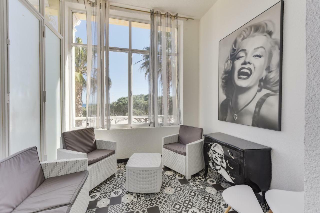 Le Marina B Hotel La Ciotat Bagian luar foto
